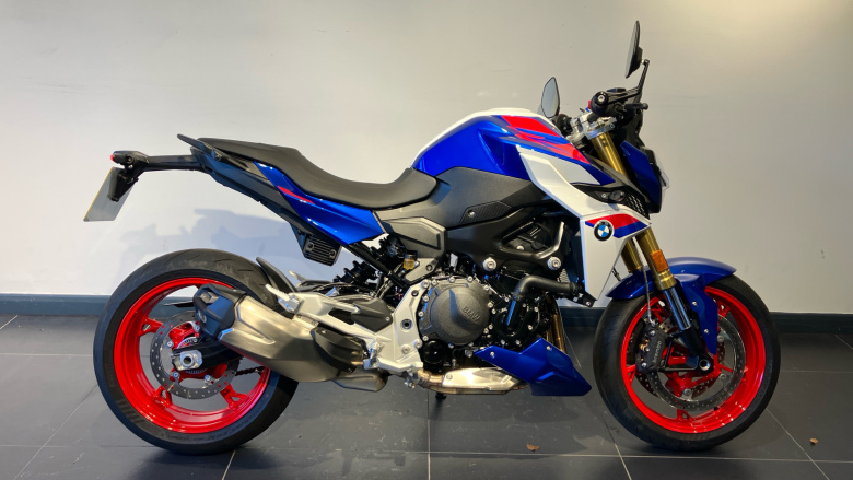 BMW F900 R